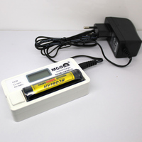MCOBEAM玛克18650锂电池充电容量测试 LCD液晶显示屏万能充电器