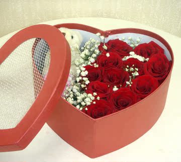 情人节鲜花速递红玫瑰礼盒顺丰包邮送南宁桂林柳州北海百色
