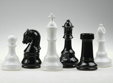 爆款 欧式简约家居百搭装饰陶瓷国际象棋棋子摆件 白色/黑色