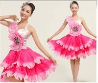 舞蹈服装 演出服装 大合唱服装现代舞台表演 花瓣裙成人舞蹈服