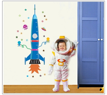 新款墙贴个性卡通火箭升空身高贴儿童房间幼儿园墙贴纸墙纸贴画