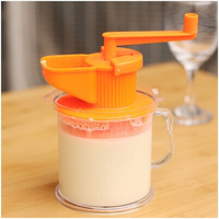 一个包邮 迷你小型手摇水果榨汁器 婴儿多功能手动榨汁机 豆浆器