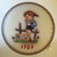 德国M.I.Hummel喜姆娃娃1989年绝版手绘年度瓷盘原盒 西洋古董