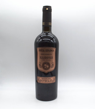 俄罗斯进口红酒克里米亚赤霞珠半甜型干红铜标葡萄酒750毫升包邮