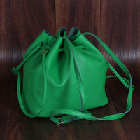 包包2015夏季新款时尚女包荔枝纹水桶包单肩斜挎包抽带包