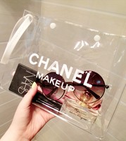 CHANEL香奈儿  可手提 带手腕带透明PVC防水拎绳化妆包 洗漱包