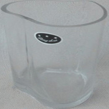 心形玻璃花瓶